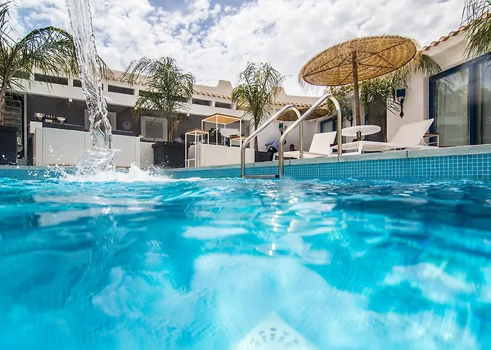 Capoblu Hotel