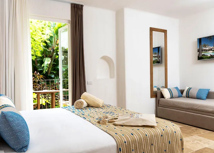 Sant Efis Hotel